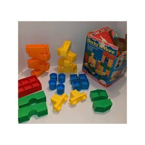 Vintage 1983 Fisher Price #193 Blocks N’ More Building Set